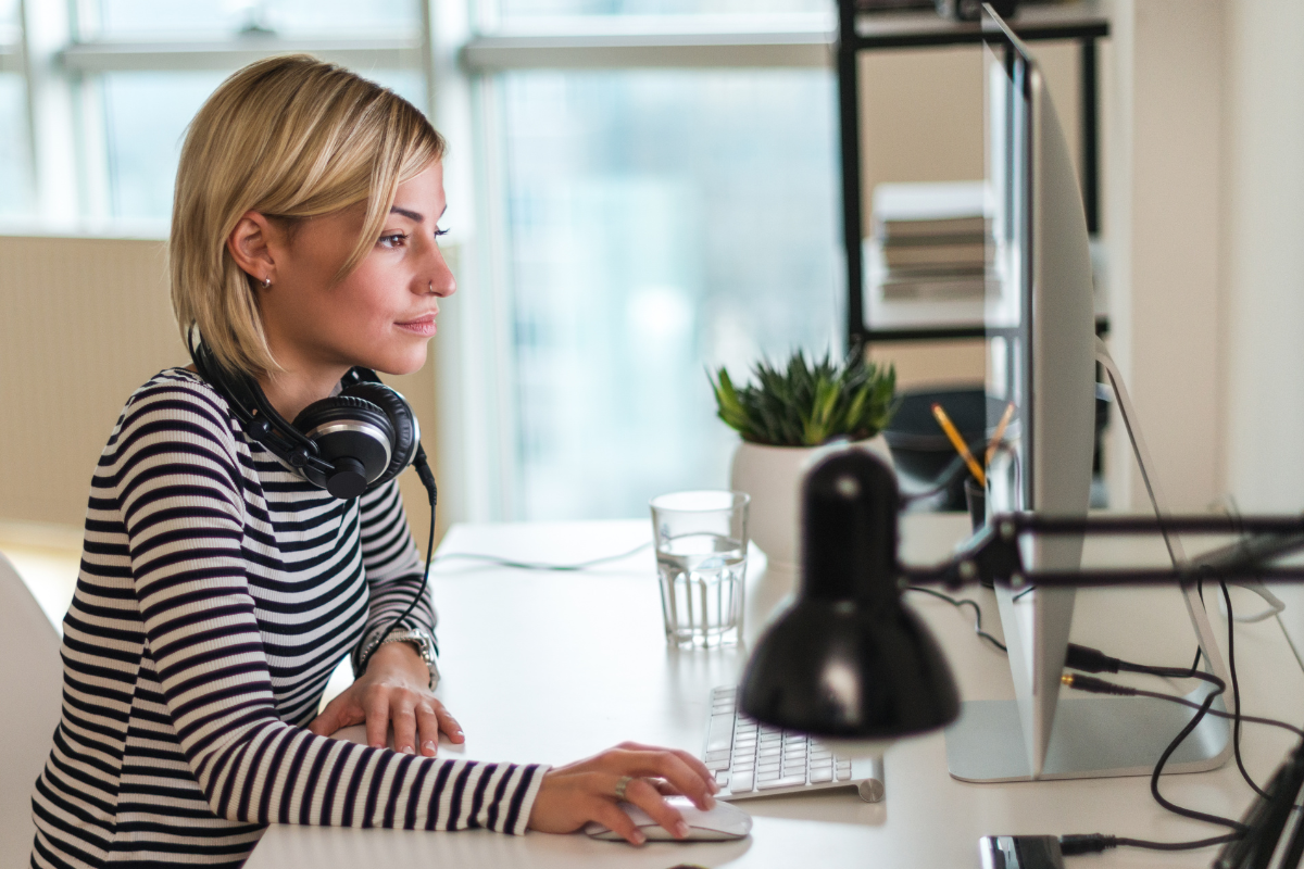 Creating a Home Office That Sparks Joy and Productivity